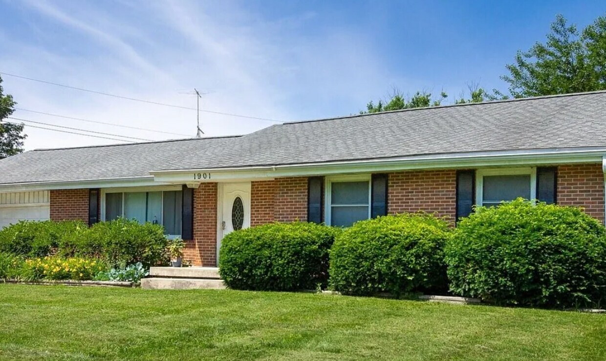 Foto principal - 1901 N Maplewood Ave