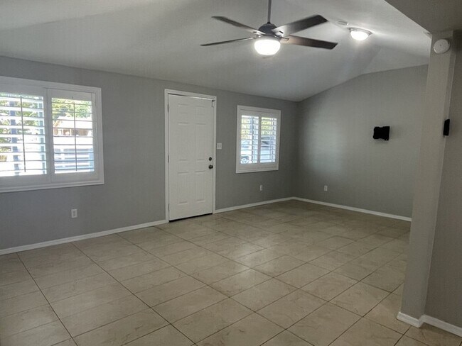 Foto del edificio - Great Home in Arcadia Light - Price Reduced