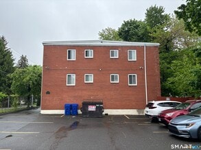 Building Photo - 12 N Taylor Ave