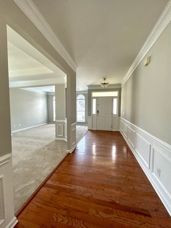 Building Photo - 7325 Sugar Maple Ln