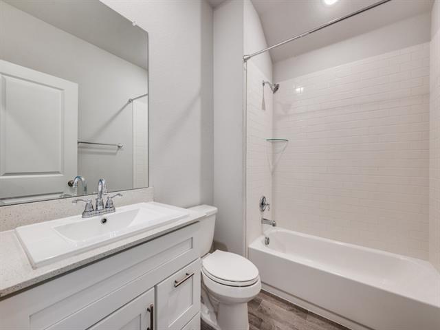 Foto del edificio - 930 Waterview Dr