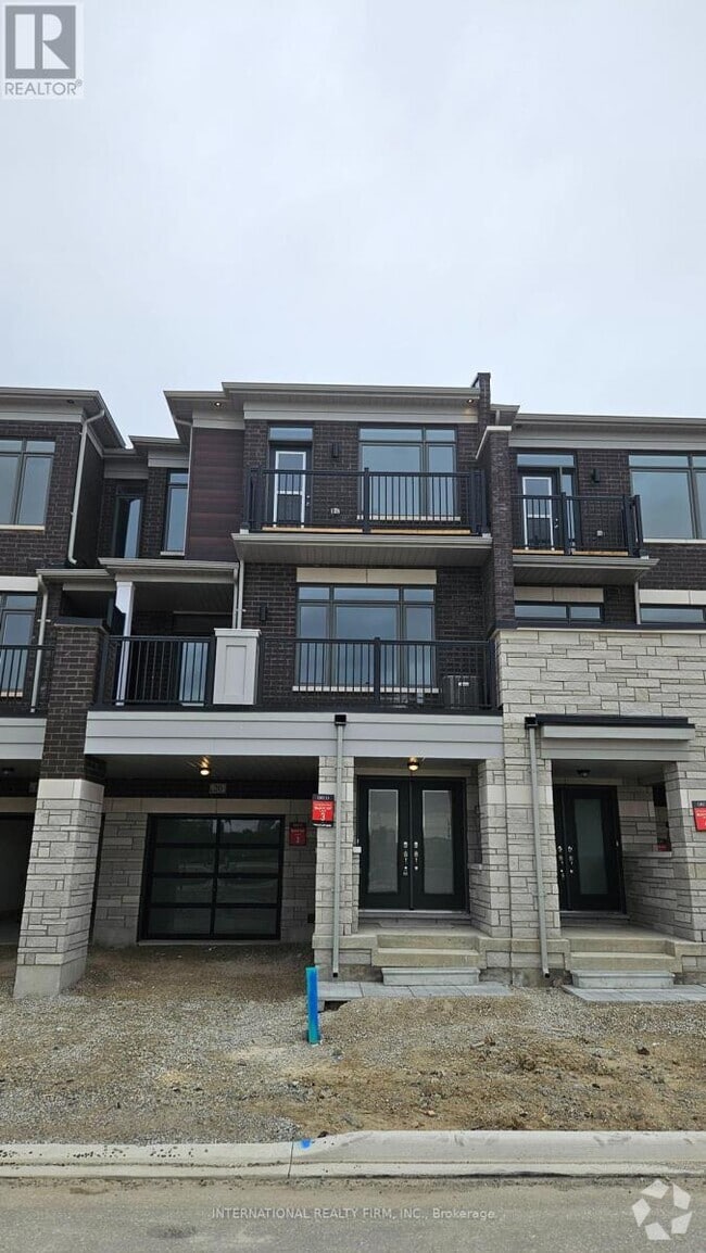 Building Photo - 20 Monreau Dr