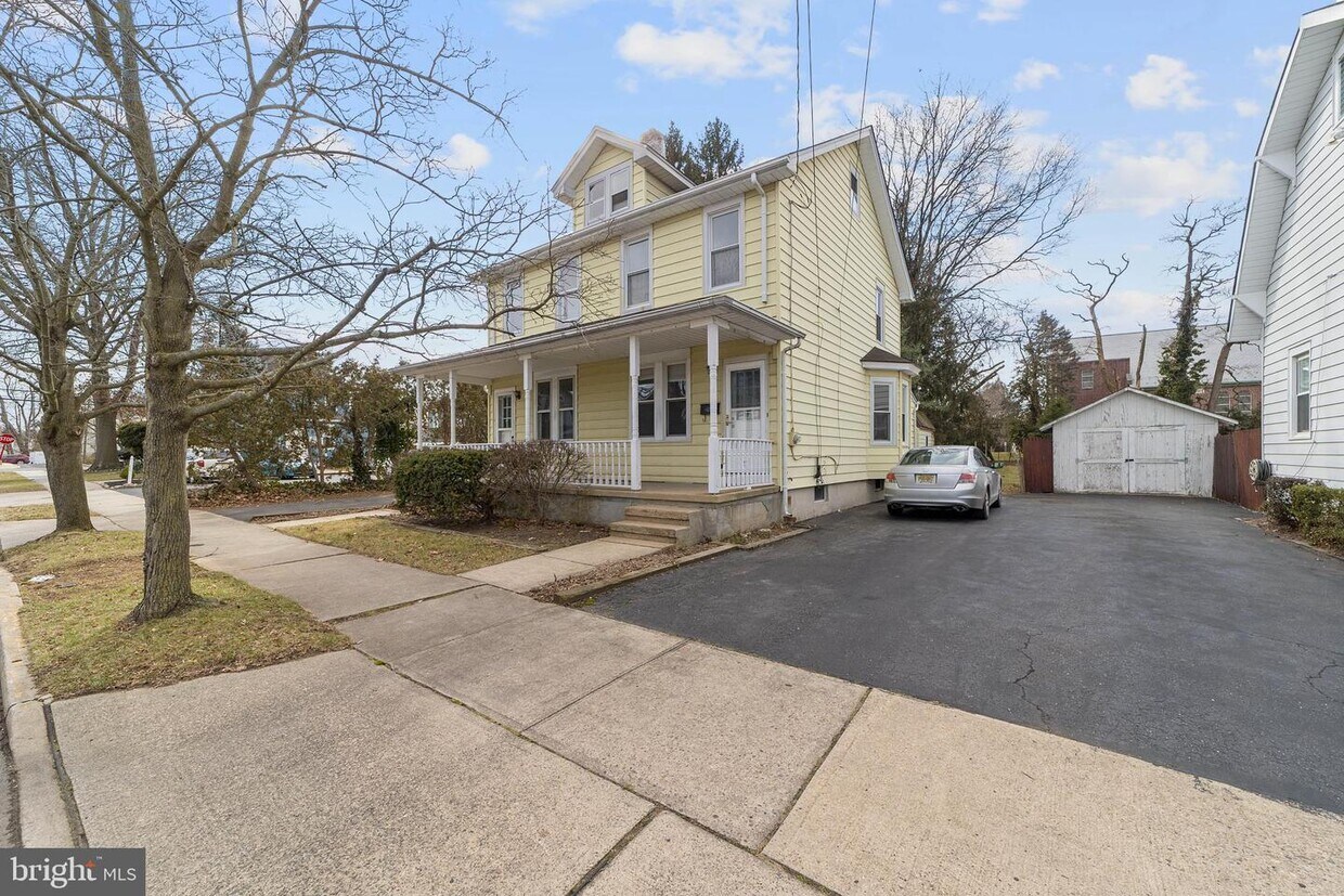 25 Regina Ave, Hamilton Township, NJ 08619 House Rental in Hamilton