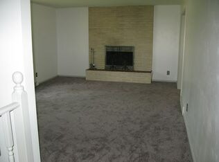 Foto del edificio - 5018 Rosehill Dr