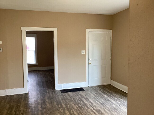 Foto del edificio - 1107 Baltimore 3BR/1BA (Middletown)