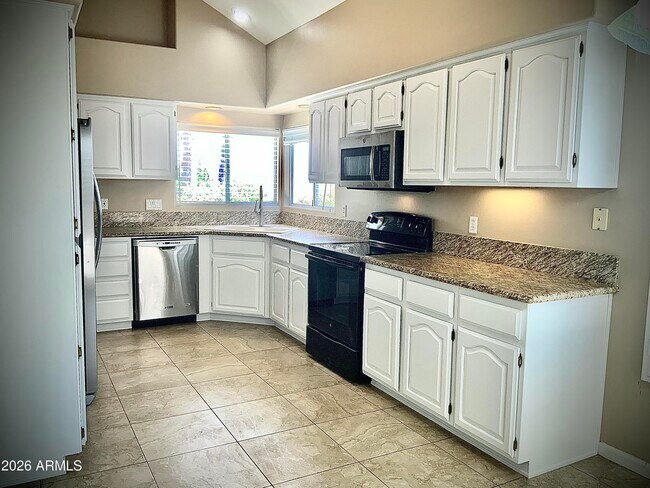Foto del edificio - 9023 N 107th Pl