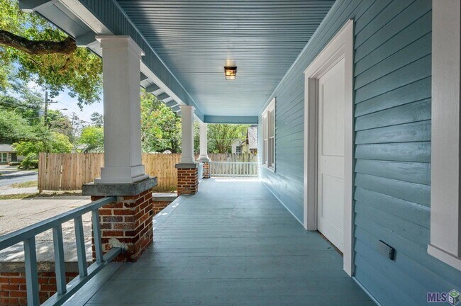 Foto del edificio - 4820 Highland Rd