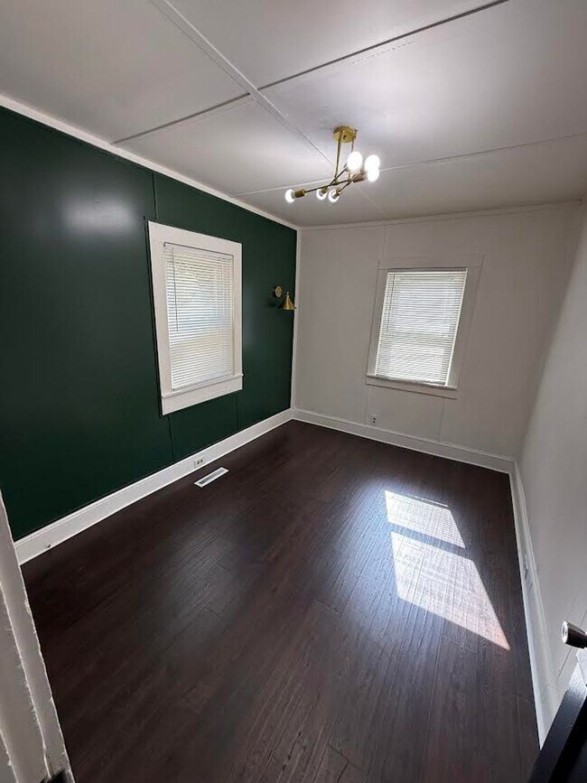 Foto del edificio - 136 Bridge Valley Rd