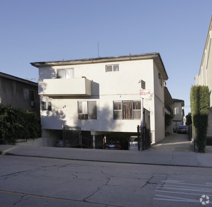 Primary Photo - 1019 N Wilcox Ave