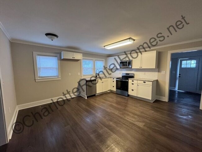 Building Photo - 2071 Startown Rd