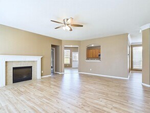 Building Photo - 17107 Dawn Shadows Dr