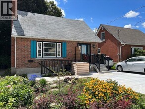Building Photo - 305 Mill St