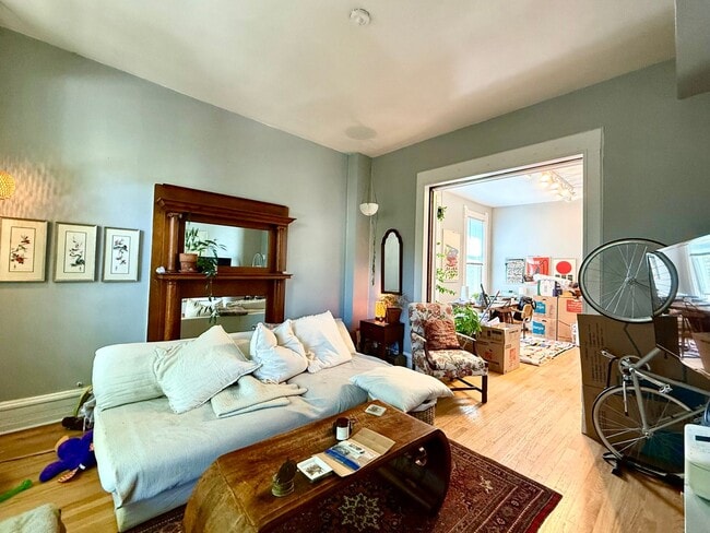 Building Photo - Amazing 2 Bedroom + Den. Separate Living/Dining Room. Large Deck. Lots of Natural Light.