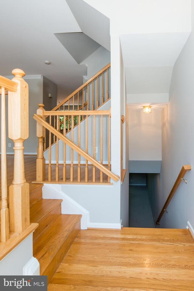 Building Photo - 5624 Governors Pond Cir