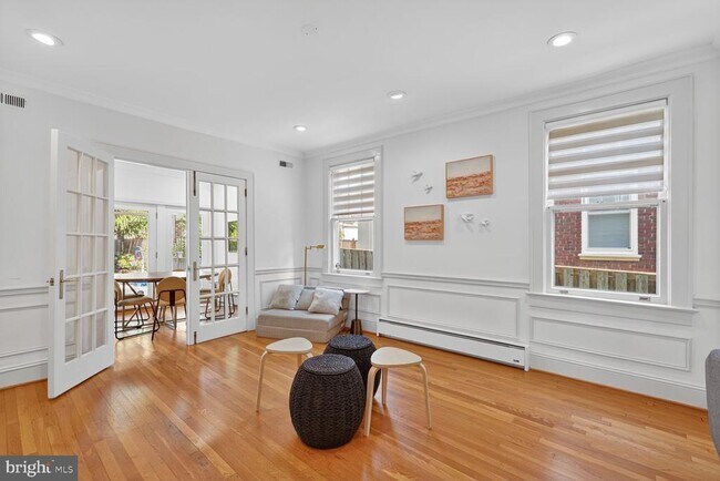 Foto del edificio - 3839 Garfield St NW