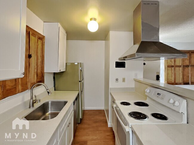 Foto del edificio - 5515 Spinnaker Dr