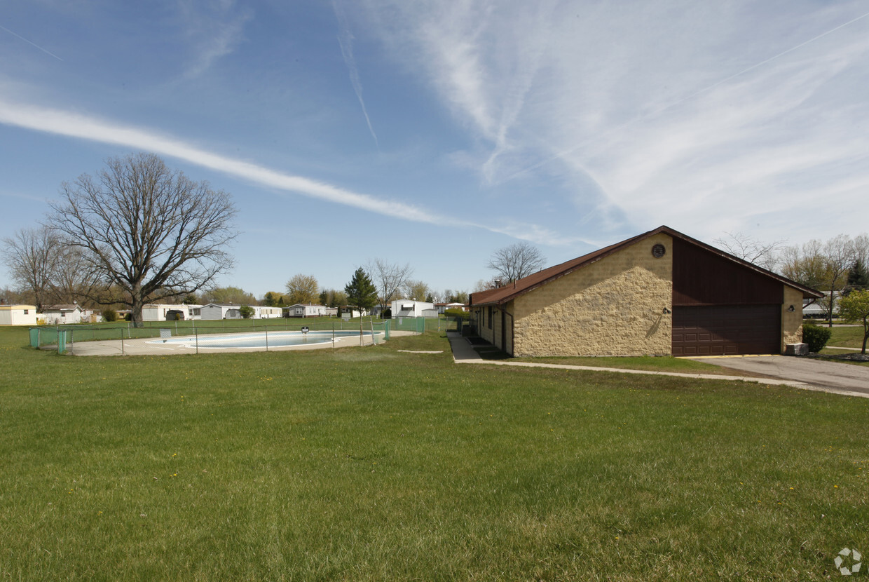 Foto del edificio - Holiday Estates Mobile Home Park