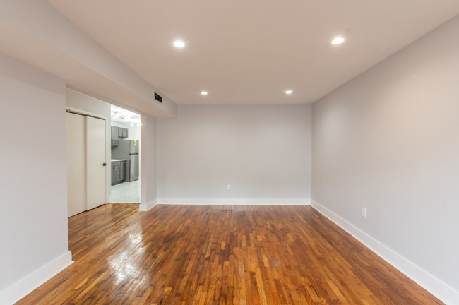 Foto del edificio - 1903 Country Ln