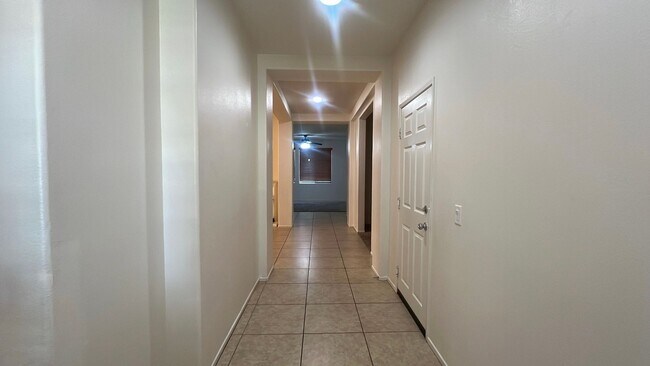 Foto del edificio - West Lancaster Single Story Home