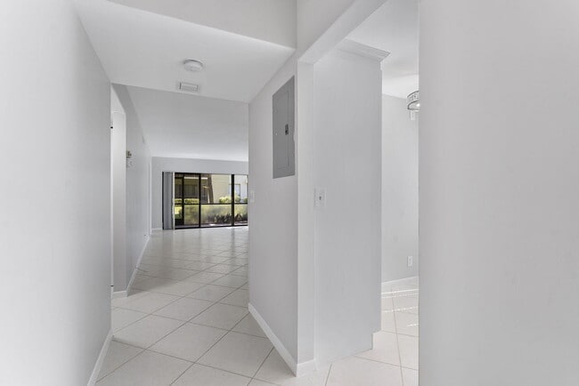 Foto del edificio - 159 NW 70th St