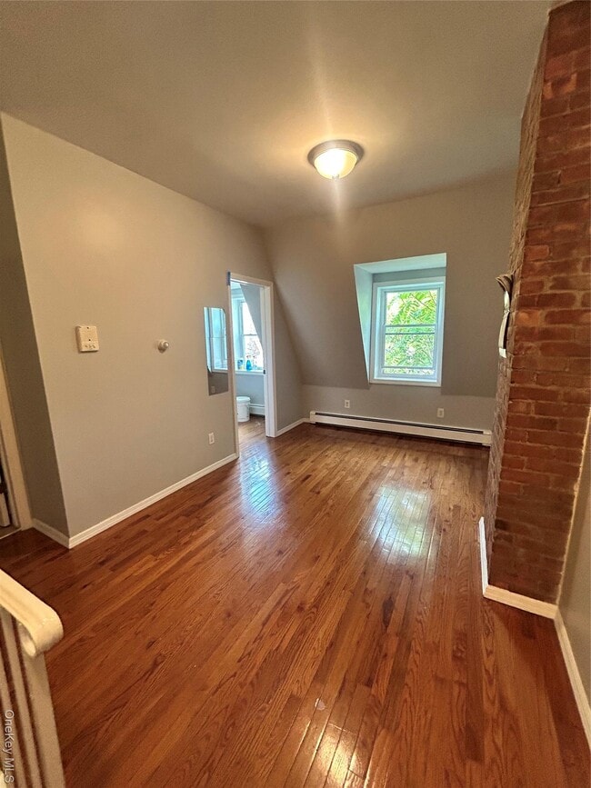 Building Photo - 162 Buena Vista Ave