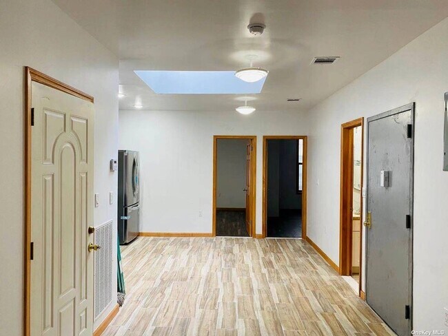 Foto del edificio - 903 Myrtle Ave