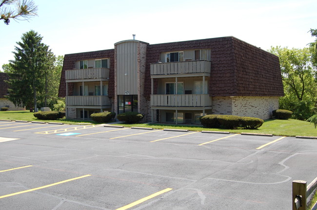 Building Photo - The Bluffs