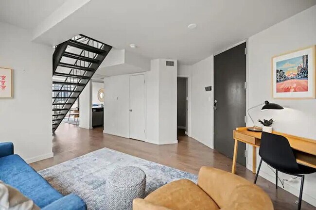 Foto del edificio - 505 W 7th St