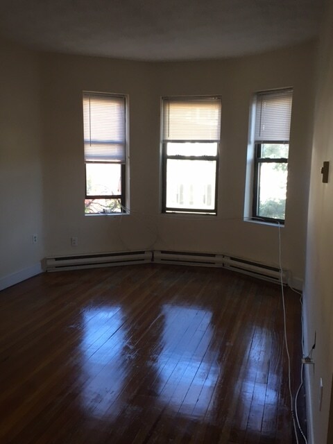 Building Photo - 880 Huntington Ave