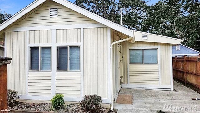 Foto principal - 8802 Forest Rd SW