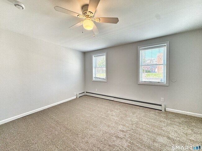 Foto del edificio - 127-131 Harbor Ave