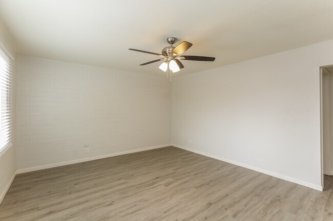 Foto del edificio - 1248 N 78Th St
