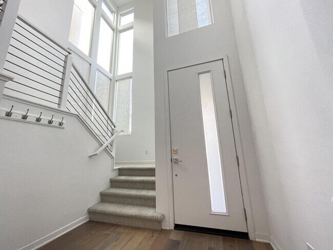 Foto del edificio - 8341 Summit Way