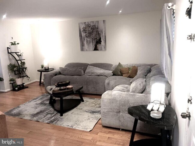 Foto del edificio - 2011 Quiet Creek Ct