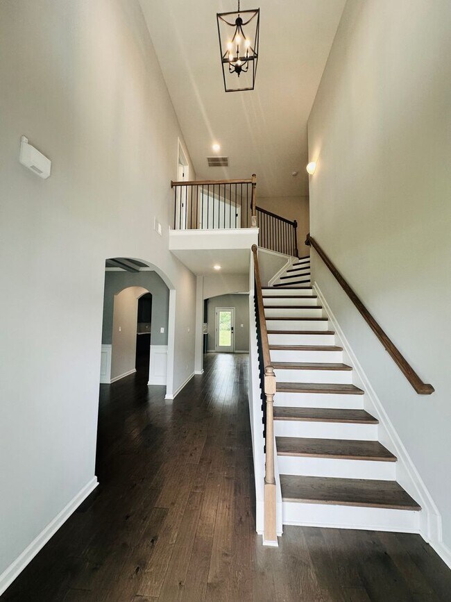 Building Photo - Spacious Family Home in Kathleen
