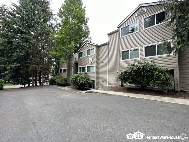 Building Photo - 12032 100th Ave NE