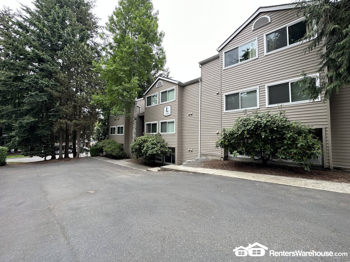 Foto principal - 12032 100th Ave NE