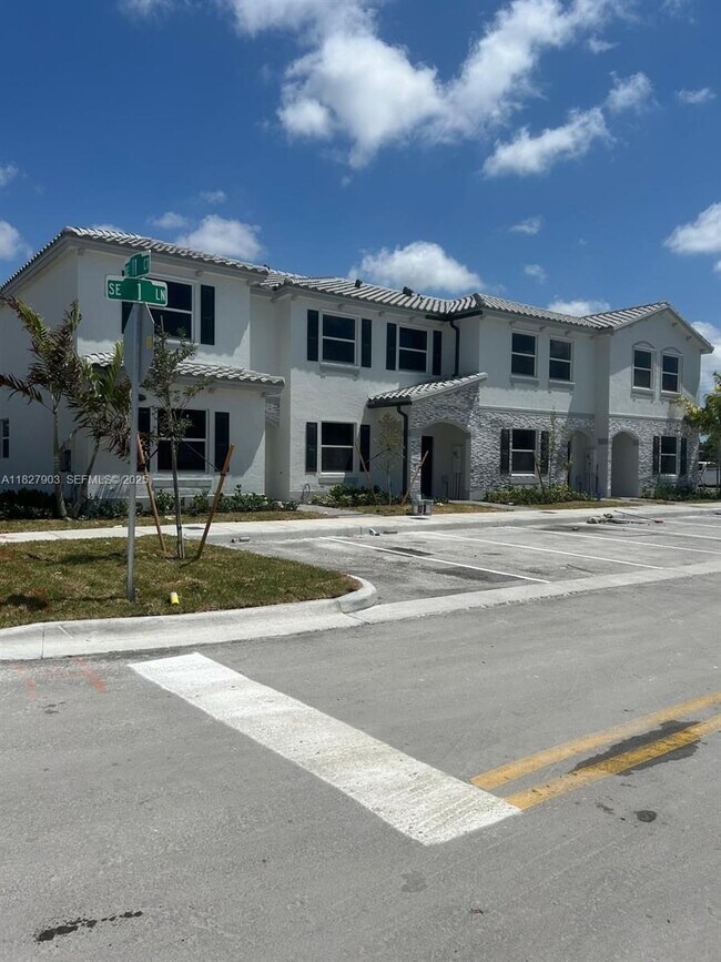 Foto del edificio - 1172 SE 1st Ave