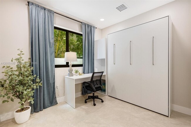 Foto del edificio - 703 SW 17th St