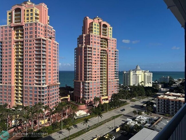 Foto del edificio - 2200 NE 33rd Ave