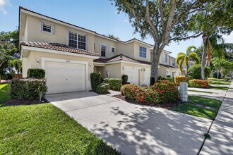 Building Photo - 8103 Bellagio Ln