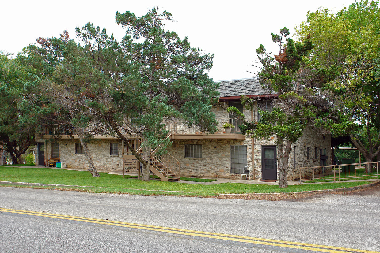 Building Photo - Persimmon Hill Apartments