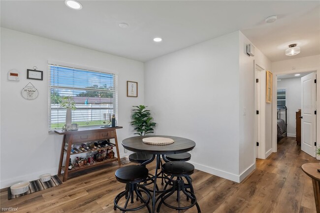 Foto del edificio - 2 br, 2 bath House - 3409 Keene Park Drive