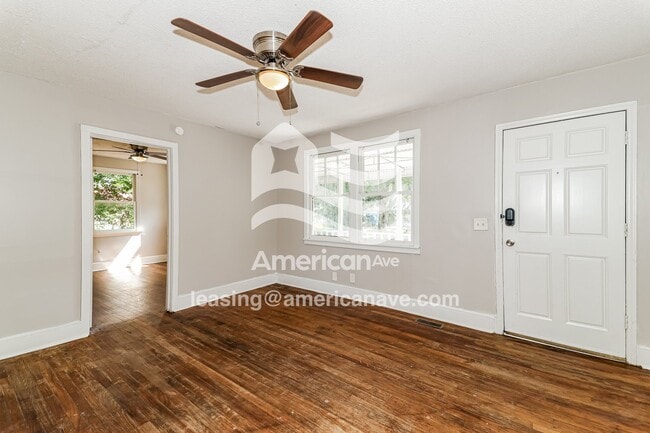 Building Photo - 207 Branham St