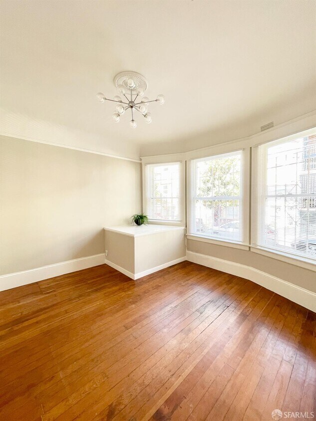 Foto principal - 64 Woodward St