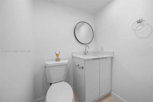Foto del edificio - 4222 Inverrary Blvd