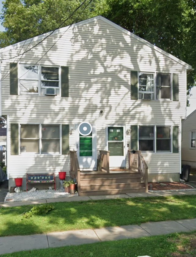 Primary Photo - 394 Henry Ave