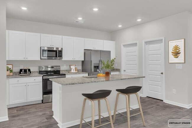 Foto del edificio - ***MOVE-IN SPECIAL*** $500 OFF OF YOUR FIR...