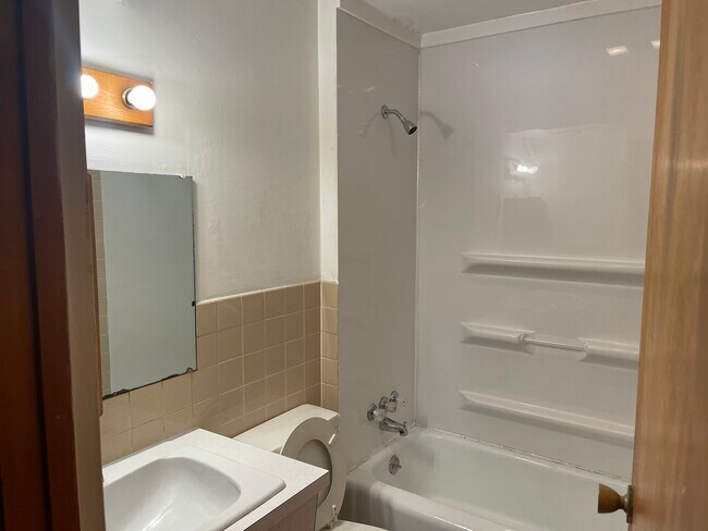 Foto del edificio - 1061 Perkinswood Blvd SE