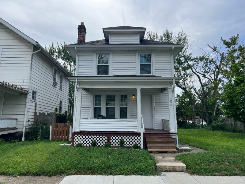 Primary Photo - 239 S Harris Ave